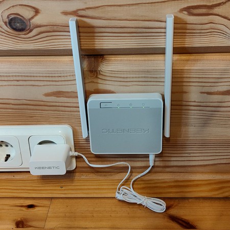 Роутер USB-WiFi Keenetic 4G (KN-1212) фото 9