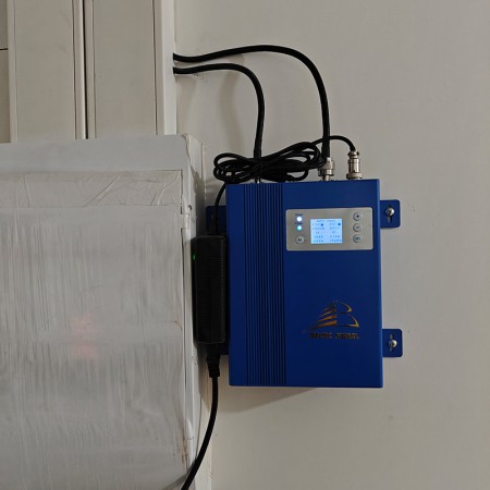 Репитер GSM/LTE1800+3G Baltic Signal BS-DCS/3G-75 (75 дБ, 320 мВт) фото 12 | GSM-Репитеры.РУ Репитер GSM/LTE1800+3G Baltic Signal BS-DCS/3G-75 (75 дБ, 320 мВт) фото 12